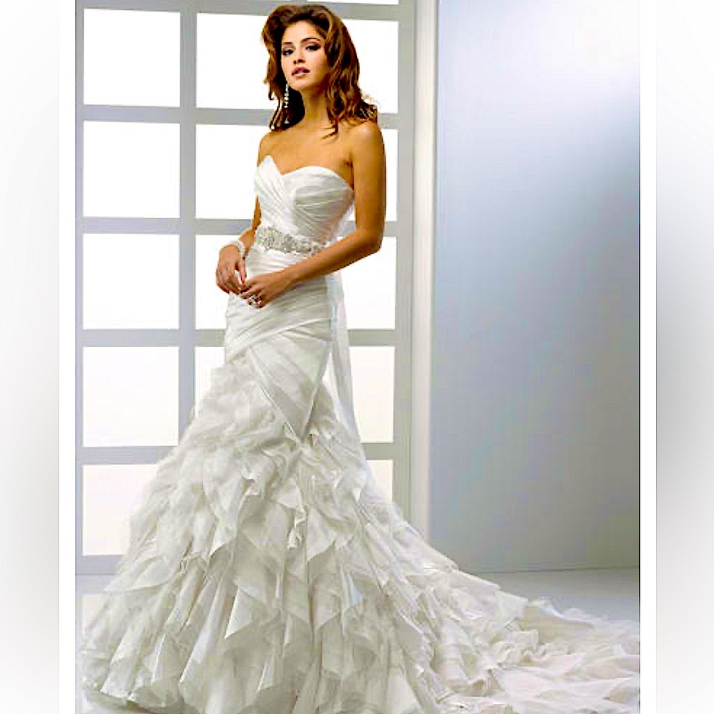 Maggie Sottero wedding gown